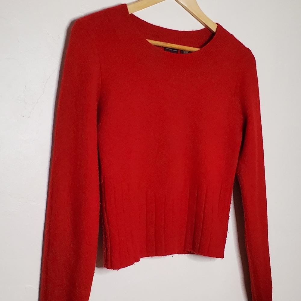 Basic Red Rounded Neck Long Sleeve Sweater - Picture 2 of 10